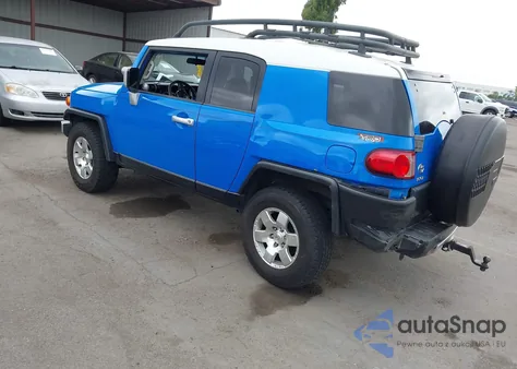 2007 Toyota Fj Cruiser z USA, uszkodzony, nr VIN JTEBU11F270070983